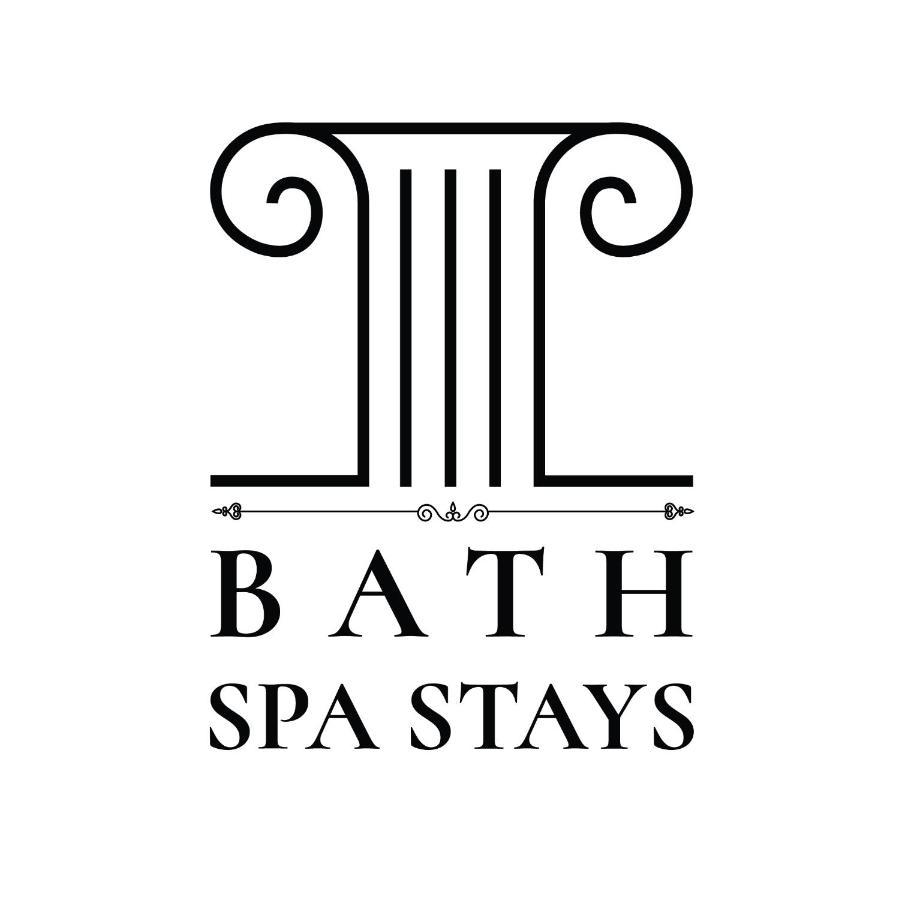 City Centre Stunning House-Roman Baths - 3Min Walk - 4 Bedrooms ภายนอก รูปภาพ
